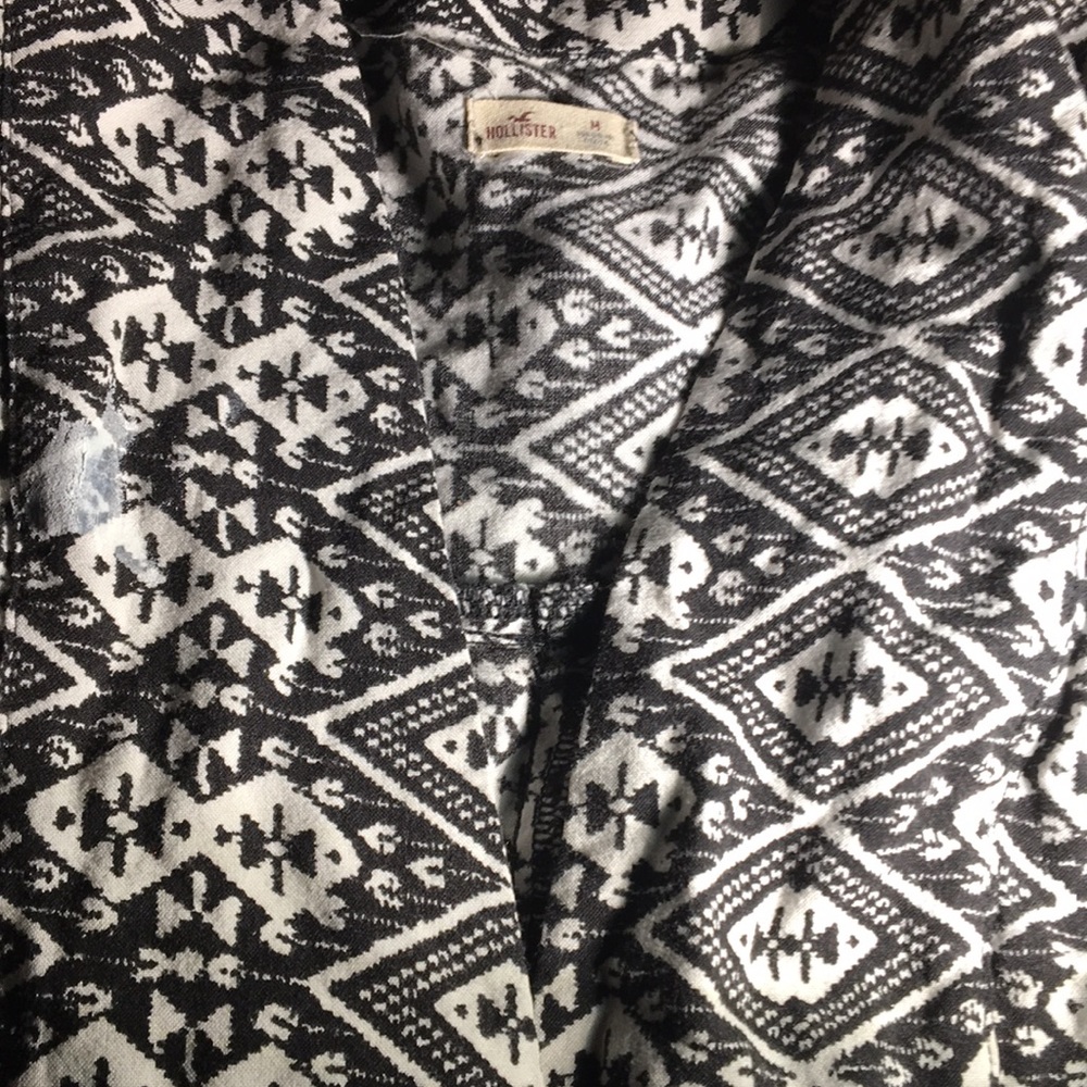 Hollister cardigan